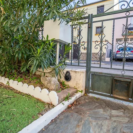 Zen Paradise - Near The Center - Garden *