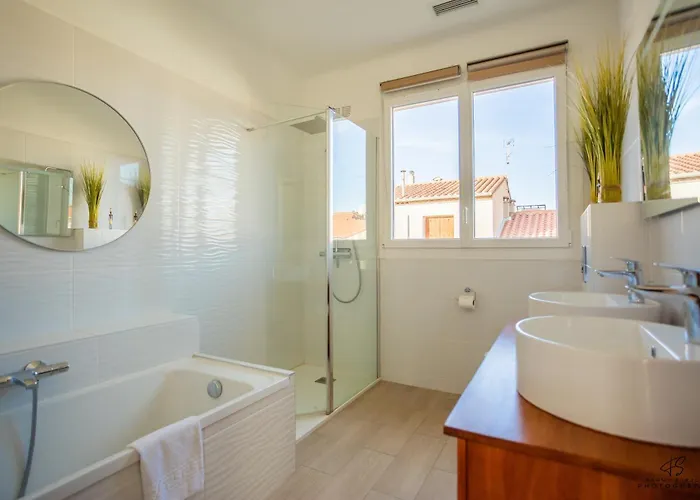 Zen Paradise - Near The Center - Garden